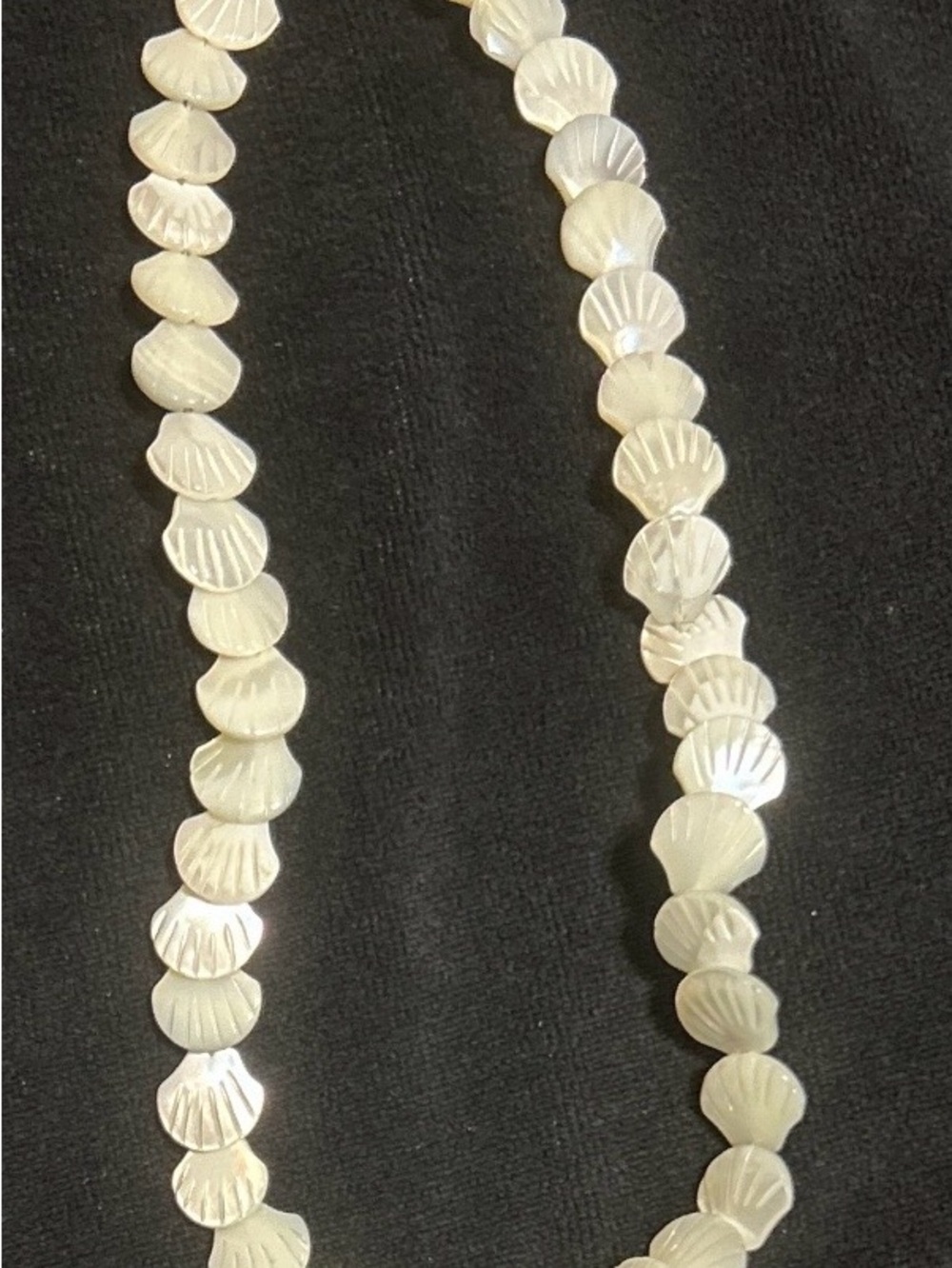 Vintage Shell Disc White Necklace - Women Jewelry - Picture 2 of 4